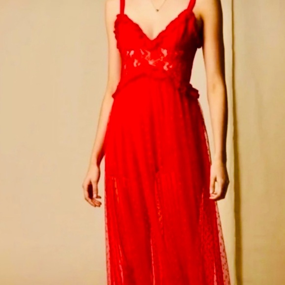 🔥 Red Hot Super Soft Lace & Polkadot Tulle Dress with Comfy Attached Shorts - Picture 7 of 12